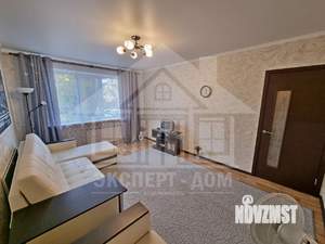 2-к квартира, вторичка, 49м2, 1/5 этаж