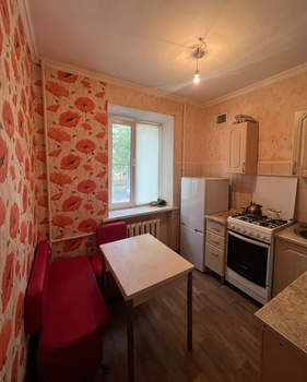 2-к квартира, вторичка, 43м2, 1/2 этаж