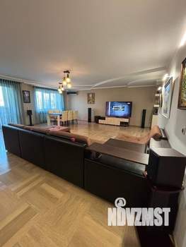 5-к квартира, вторичка, 239м2, 4/5 этаж