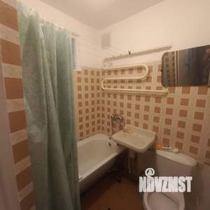 2-к квартира, вторичка, 42м2, 4/5 этаж