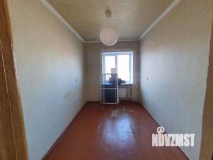 4-к квартира, вторичка, 60м2, 5/5 этаж