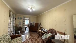 2-к квартира, вторичка, 42м2, 1/5 этаж