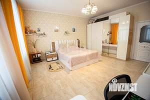 3-к квартира, вторичка, 139м2, 2/2 этаж