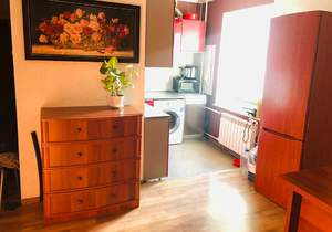 3-к квартира, вторичка, 56м2, 1/2 этаж