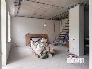 4-к квартира, вторичка, 140м2, 3/3 этаж