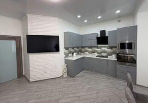 2-к квартира, вторичка, 65м2, 1/3 этаж
