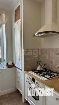 4-к квартира, вторичка, 90м2, 2/4 этаж