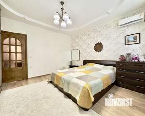 3-к квартира, вторичка, 105м2, 1/10 этаж