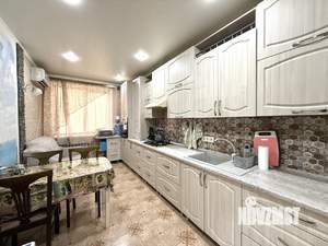 2-к квартира, вторичка, 64м2, 1/3 этаж