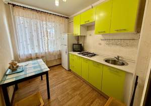 2-к квартира, вторичка, 49м2, 1/5 этаж