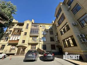 6-к квартира, вторичка, 330м2, 4/4 этаж