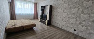 2-к квартира, вторичка, 60м2, 1/10 этаж