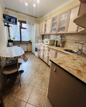 4-к квартира, вторичка, 77м2, 2/5 этаж