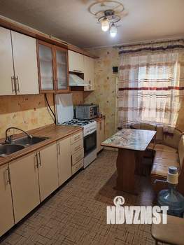 3-к квартира, вторичка, 63м2, 8/10 этаж
