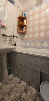 3-к квартира, вторичка, 60м2, 8/9 этаж