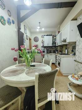 2-к квартира, вторичка, 55м2, 1/4 этаж