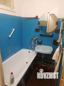 2-к квартира, вторичка, 45м2, 1/9 этаж