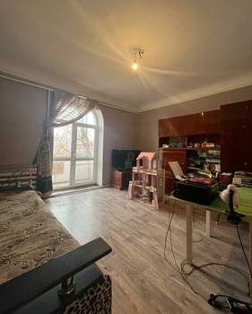 3-к квартира, вторичка, 74м2, 3/3 этаж