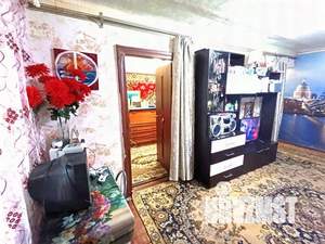 3-к квартира, вторичка, 54м2, 1/4 этаж