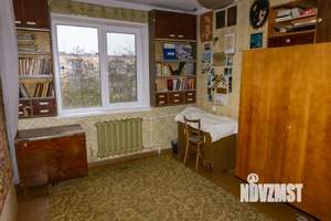 3-к квартира, вторичка, 58м2, 5/5 этаж