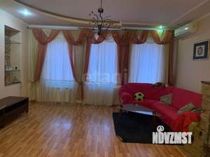 4-к квартира, вторичка, 128м2, 1/3 этаж