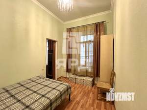 4-к квартира, вторичка, 68м2, 1/1 этаж