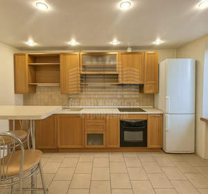 4-к квартира, вторичка, 106м2, 4/9 этаж