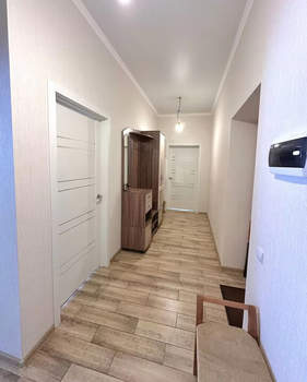 2-к квартира, вторичка, 70м2, 1/3 этаж
