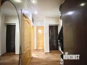 3-к квартира, вторичка, 58м2, 1/6 этаж