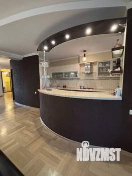 5-к квартира, вторичка, 239м2, 4/5 этаж