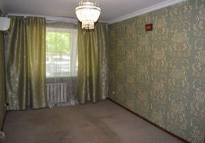 2-к квартира, вторичка, 42м2, 1/5 этаж