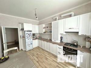 2-к квартира, вторичка, 70м2, 1/3 этаж
