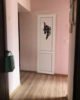 3-к квартира, вторичка, 64м2, 3/5 этаж