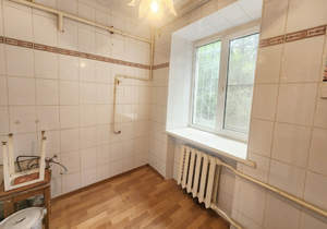 2-к квартира, вторичка, 45м2, 1/9 этаж