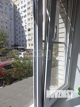 2-к квартира, вторичка, 58м2, 1/10 этаж