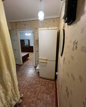 2-к квартира, вторичка, 43м2, 1/4 этаж