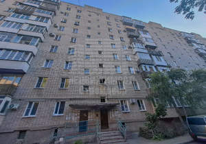 3-к квартира, вторичка, 58м2, 8/9 этаж
