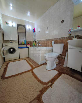 3-к квартира, вторичка, 74м2, 1/1 этаж