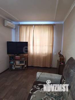 2-к квартира, вторичка, 58м2, 1/10 этаж