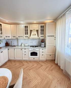 2-к квартира, вторичка, 64м2, 1/3 этаж