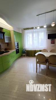 3-к квартира, вторичка, 105м2, 2/5 этаж