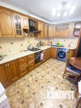 3-к квартира, вторичка, 72м2, 4/10 этаж