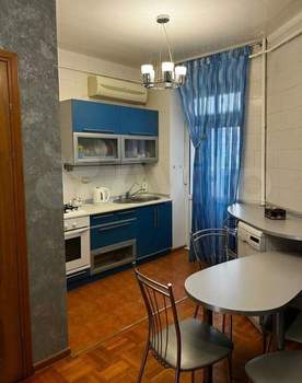3-к квартира, вторичка, 82м2, 3/3 этаж