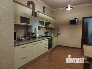 2-к квартира, вторичка, 95м2, 5/5 этаж