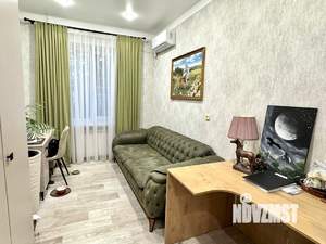 2-к квартира, вторичка, 52м2, 1/4 этаж