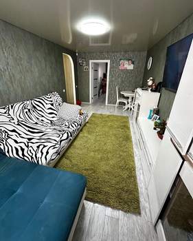 3-к квартира, вторичка, 63м2, 1/9 этаж