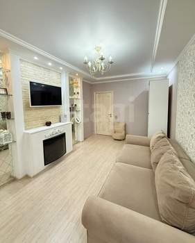 2-к квартира, вторичка, 64м2, 1/3 этаж