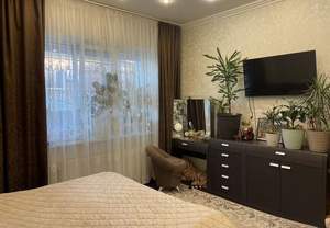 3-к квартира, вторичка, 72м2, 1/3 этаж