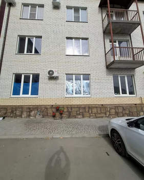 2-к квартира, вторичка, 82м2, 1/3 этаж