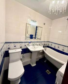 3-к квартира, вторичка, 63м2, 1/5 этаж